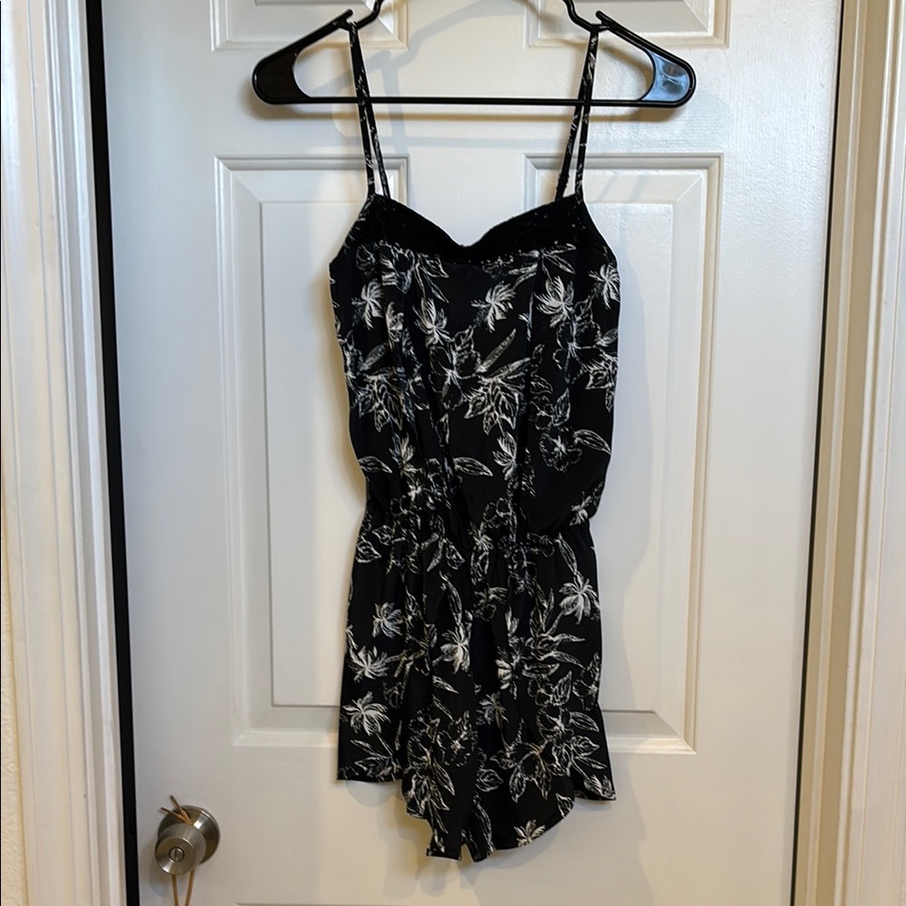 Hollister Black and White Tropical/Floral Jumpsuit